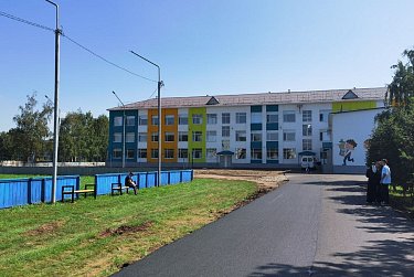 В Саракташе открыли школу после капремонта